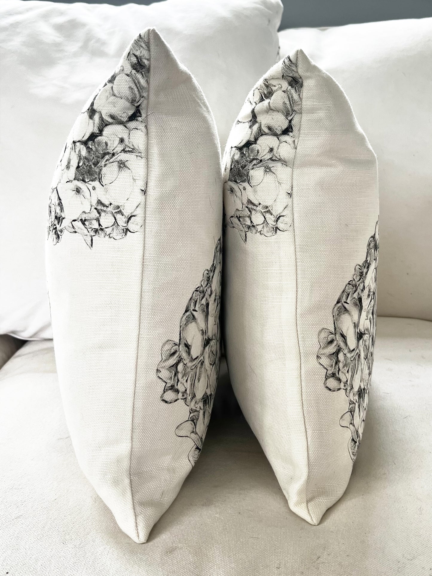 Hydrangea - White - Cushion